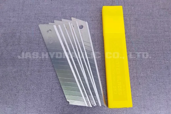 3.รีวิว-BST-ใบมีดคัตเตอร์ BST-03511