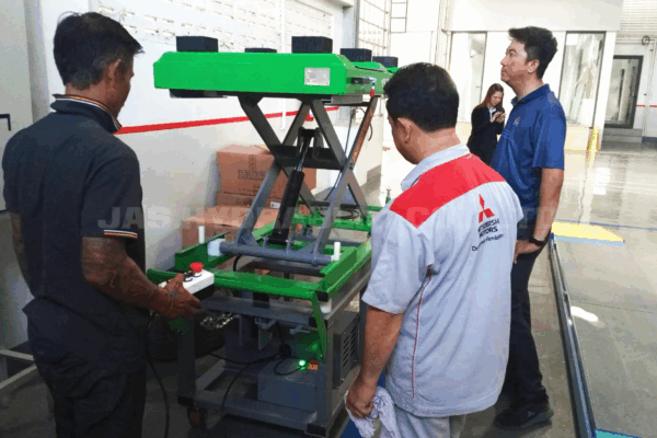 6.รีวิว-ลิฟท์ยกแบตเตอรี่รถยนต์ไฟฟ้า
